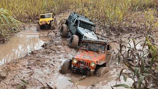 Once you get in you cant get out  Mudding 110 Scale RC Adventure Trail with friends ENG SUB