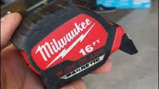 Milwaukee 48 22 0125F Tape Measure & Utility Knife Combo Tool Set Review