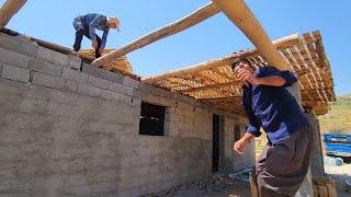 Completing the roof using pallets and the most enjoyable food to complete the project