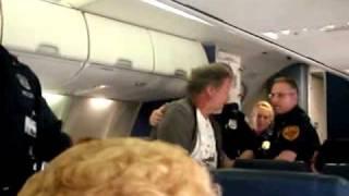 Passenger Removal from Southwest Flight 1552 41809