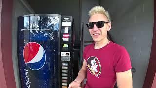 Broken drink vending machine \ Cломанный аппарат продажи напитков скушал мои деньги