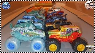 SPIN MASTER MONSTER JAM Two Monster Truck Teams ONE CHAMPION