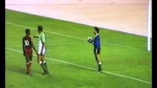 ALGERIE vs SENEGAL  2-0 le 2881983  1ère mi-temps