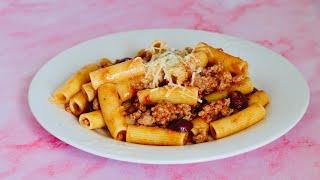 Rigatoni alla Buttera sugo di salsiccia olive e pecorino antica ricetta Maremmana