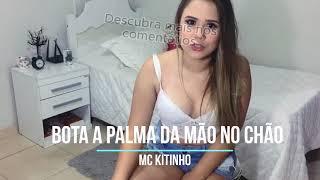 Novinha loirinha dançando varios funks