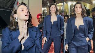 Alia Bhatt Greets Old Fan with Folded Hands at Jigra Promotion