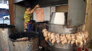 바삭바삭한 돼지고기와 로스트치킨 줄서서 먹는 미슐랭 식당  crispy pork and roast chicken - malaysian street food