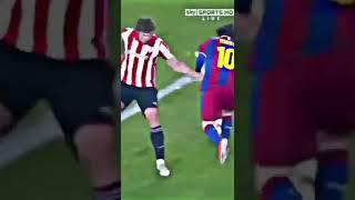 Messi dancing with defenders 