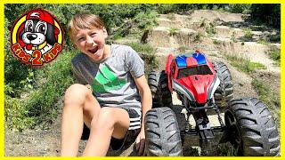 Monster Jam Marvel MEGA SPIDER-MAN RC Monster Truck ‍️ Dirt Bike Park JUMP COURSE CHALLENGE