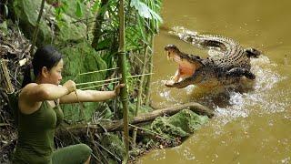 Angry and Determined to Hunt for Crocodiles - Make Wooden Cage How to Lure Crocodiles into Trap