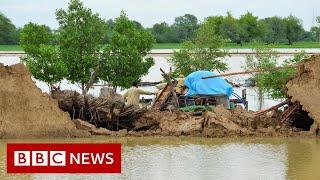 Pakistan floods Government declares national emergency – BBC News