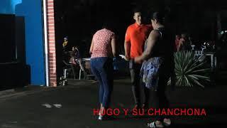 Hugo y Su  Chanchona Chile Machucado