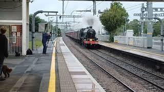 BRWCR Class 9869645596 Bahamas passes Twyford with 1Z53 for London Paddington