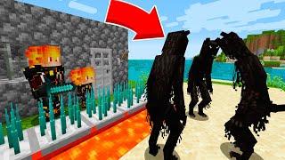 НЕЧТО В ТЮРЬМЕ НАПАЛО НА МОЕГО СЫНА В МАЙНКРАФТ  Алексбой Minecraft