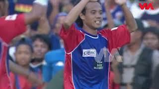 LAGA KLASIK AREMA LIGA BANK MANDIRI 2002   AREMA MALANG VS PERSIKOTA 2 0