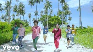 KmengKhmer - ឆ្ងាយតែកាយ Far Away Official MV