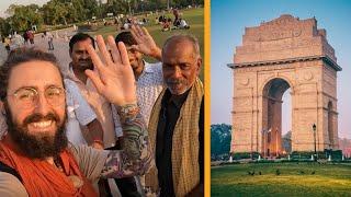 Visiting INDIA GATE in Delhi 
