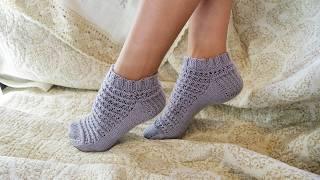 Socks “Lace Autumn” knitting pattern  Носочки «Кружевная Осень» спицами