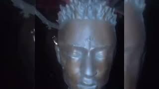 Drake got a head statue of 21 Savage for his doorbell in Canada