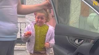 Little Girl Cant Choose Between Parents 