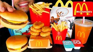 ASMR MCDONALDS CHICKEN NUGGETS HAPPY MEAL CHEESEBURGER FRIES EATING SHOW MOUTH SOUNDS SPACE JAM