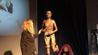 Bobbi Gibb first woman to run Boston Marathon takes first look at the sculpture she helped create