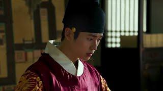 JUNG HAE IN as KING OF JOSEON#JungHaeIn