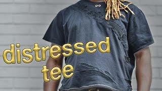 DISTRESSED TEE???