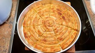 Pite me Patate me vetem 3.KuleqTe shkrihet ne gojëKosovo Burek gefüllt mit Kartoffeln 