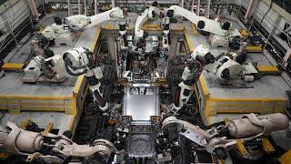 The Process of Mass-Producing Electric Vehicles. A Japanese Car Plant Using Dream Engines.