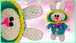 Заяц в капюшоне из резинок 1 ч.Bunny in the hood loomigurumi