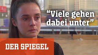 Schmerzen Erniedrigung Diätzwang Spitzen-Kunstturnerinnen erheben schwere Vorwürfe  DER SPIEGEL