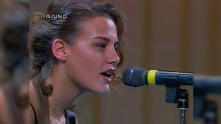 1993 - HerStory - Irene Grandi debutta a Sanremo giovani col brano Un motivo maledetto