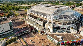 Lautoroute qui passe dans un stade...  Megastadium