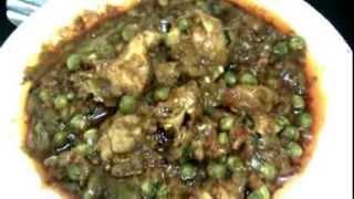 Matar chicken currychicken with green peas curry