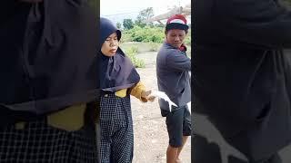 bahagia banget ibu ibu mancing dapat bandeng #shorts #viral