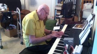 AMAZING 101 Year Old Pianist Piano Playin Grandpa