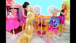 Barbies went to Hair Salon & New Clothing Store Friseur Cabeleireiro Toko pakaian Poupée لعبة باربي