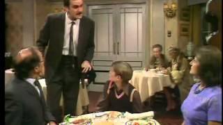 Fawlty Towers Bad customer service ESL annotations