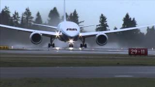 Boeing 787 Dreamliner soars for first flight