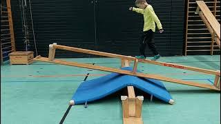 Ninja Warrior Turnen Kinderturnen Turnhalle Extrem