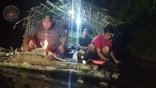 2 days overnight in a bamboo raft househunting for side dishes in the crocodile river