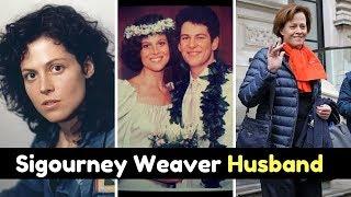 Actress Sigourney Weaver Husband Jim Simpson Photos - Married 1984