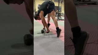 Amazing handstand press on unstable cross bar 