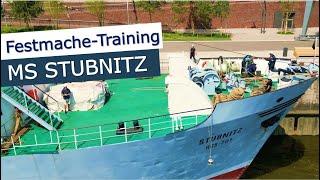 Festmache Training auf MS Stubnitz - Matrosen der Sea Watch üben für Rettungseinsätze im Mittelmeer