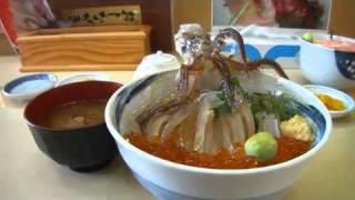 Японское блюдо -- танцующий осьминог в рисе.