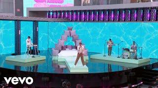 Glass Animals - Glass Animals – Heat Waves Live on The 2021 Billboard Music Awards