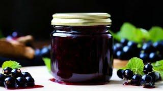 BLACKCURRANT JELLY. Thick as jelly. Even a spoon is worth it