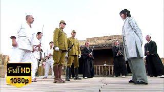 The Japanese samurai didnt realize that the girl provoked was a master of Emei.