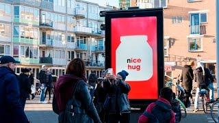 Food & Beverage Nutella interactive panel gives out compliments  JCDecaux The Netherlands